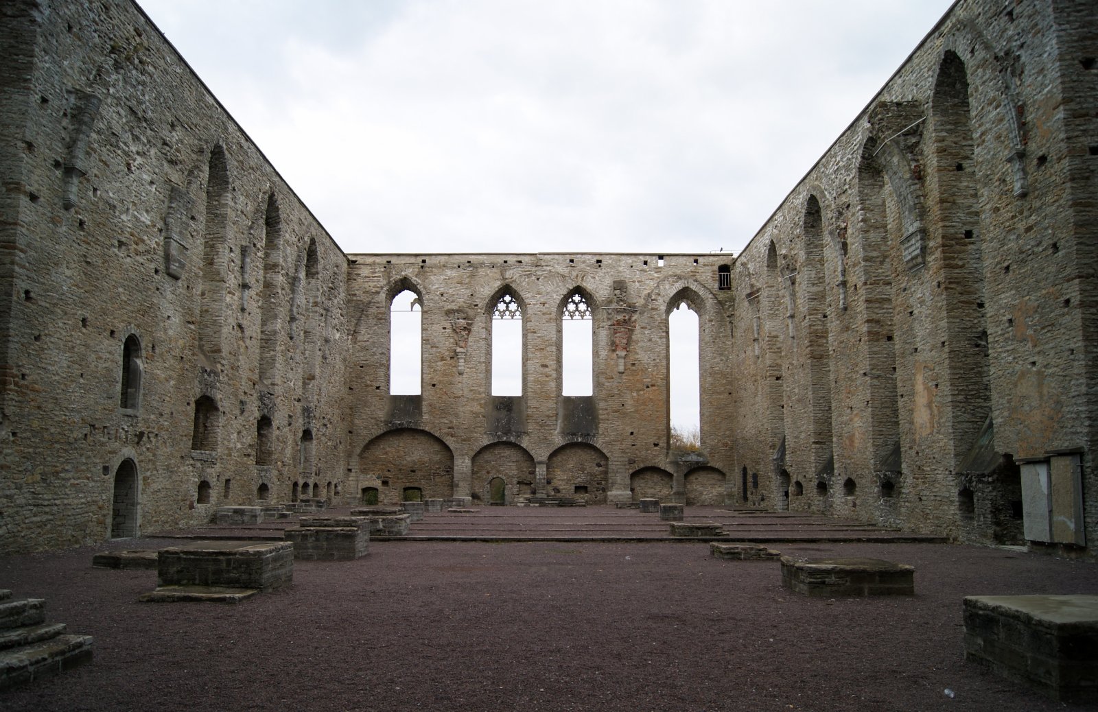Tallinn: Kloster Pirita (Pirita-Kloster) - Tallinn | Secret World Trip Planner