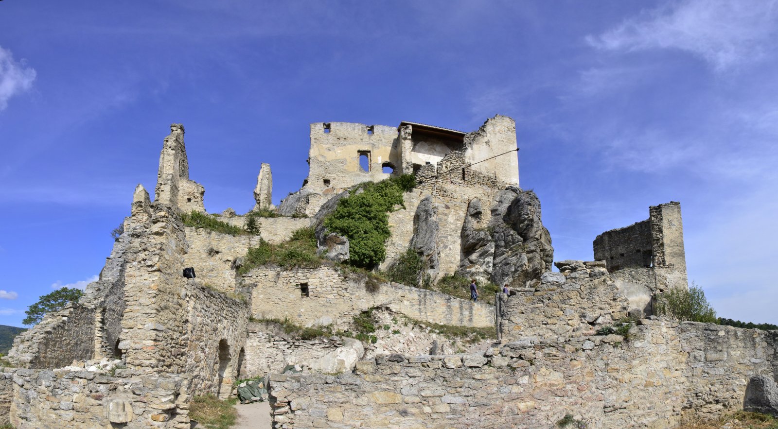 The city of Dürnstein and The Dürnstein Castle ruins - Dürnstein | Secret World Trip Planner