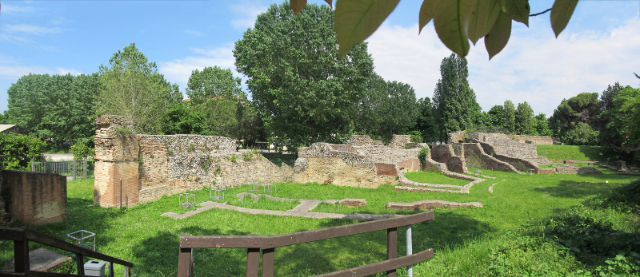 罗马圆形剧场 - Rimini | Secret World Trip Planner