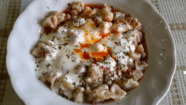 Manti oder türkische Ravioli - Kumbaracı Ykş. No:66 | Secret World Trip Planner
