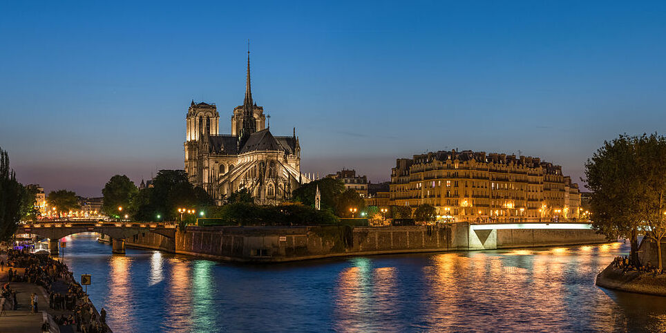Ile de la cité one of the most romantic places in France - Parigi | Secret World Trip Planner