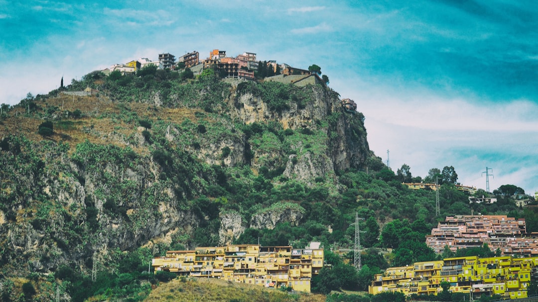 Castelmola eine Reise durch die Wunder Siziliens - Castelmola | Secret World Trip Planner