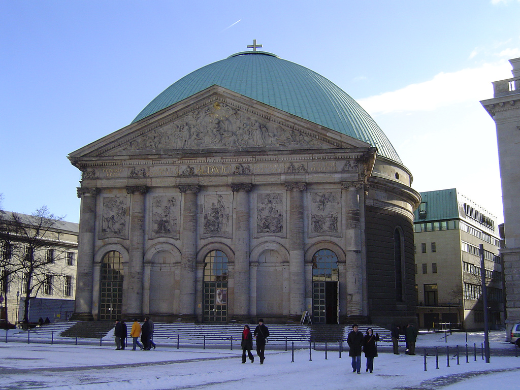 St. Hedwigs katedral - Berlin | Secret World Trip Planner