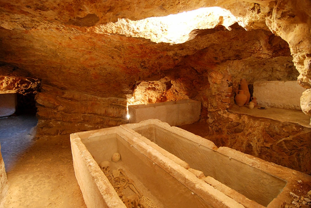Nekropole von Puig des Molins - Eivissa | Secret World Trip Planner