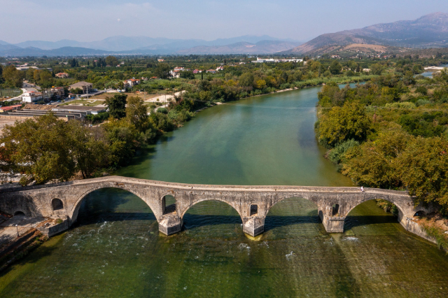 Arta's Brücke - Thiakogianni 14 | Secret World Trip Planner
