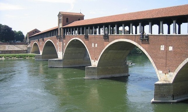 Überdachte Brücke Pavia - Pavia | Secret World Trip Planner