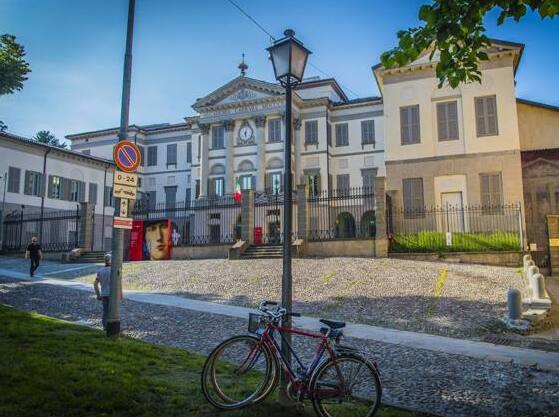 Akademie Carrara von Bergamo - Bergamo | Secret World Trip Planner