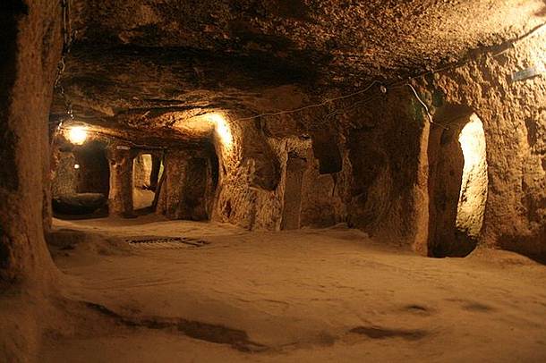 I labirinti oscuri di Derinkuyu  — Derinkuyu