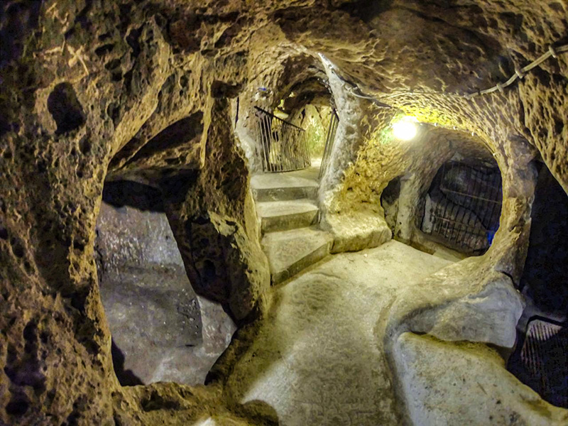 I labirinti oscuri di Derinkuyu  - Derinkuyu | Secret World Trip Planner