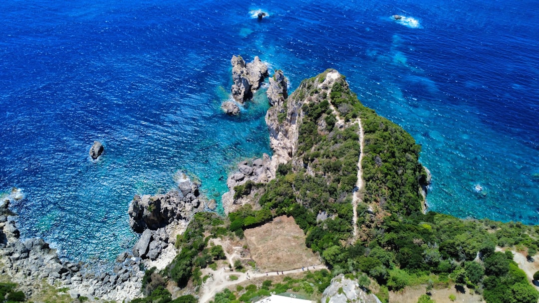 Entdecke Korfu: Ein Grünes Paradies aus Meer und Geschichte - Corfù | Secret World Trip Planner