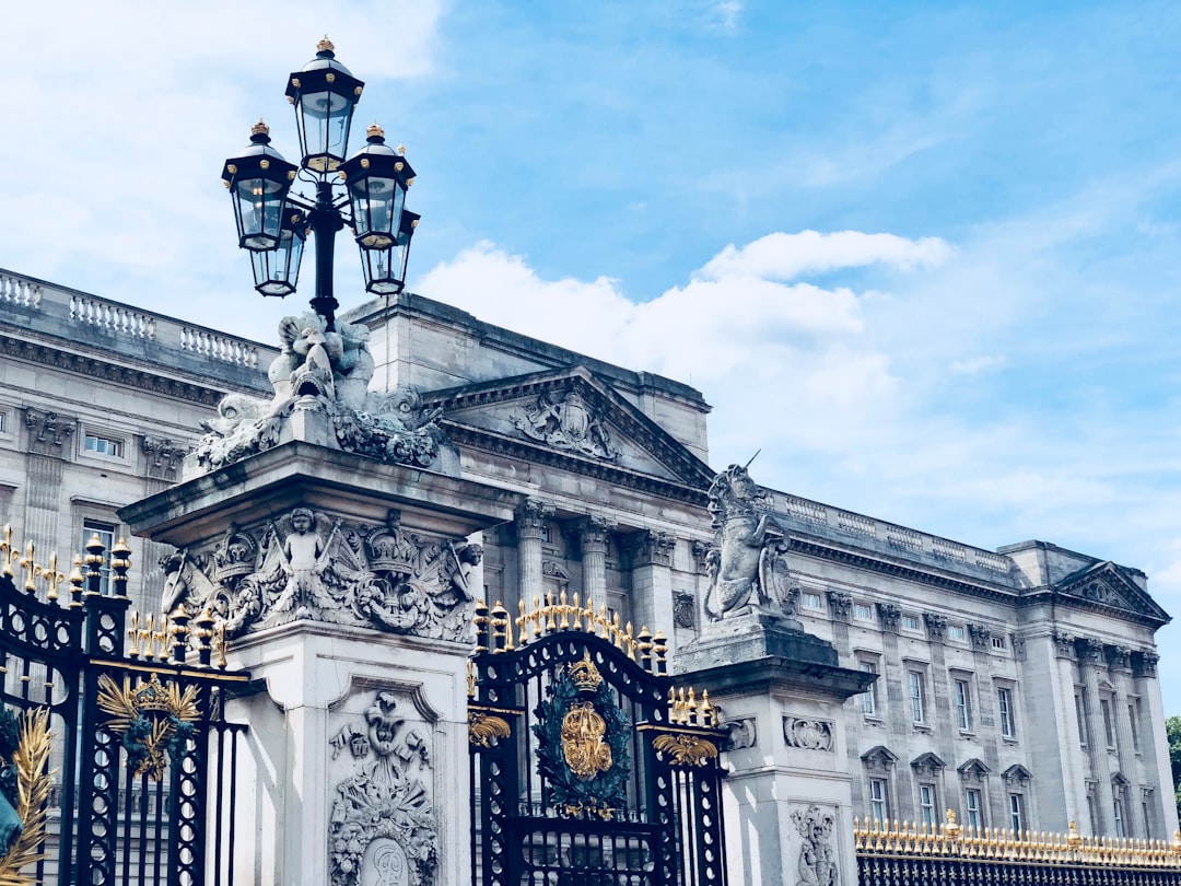 Scoprire Buckingham Palace: Arte e Architettura - Londra SW1A 1AA | Secret World Trip Planner