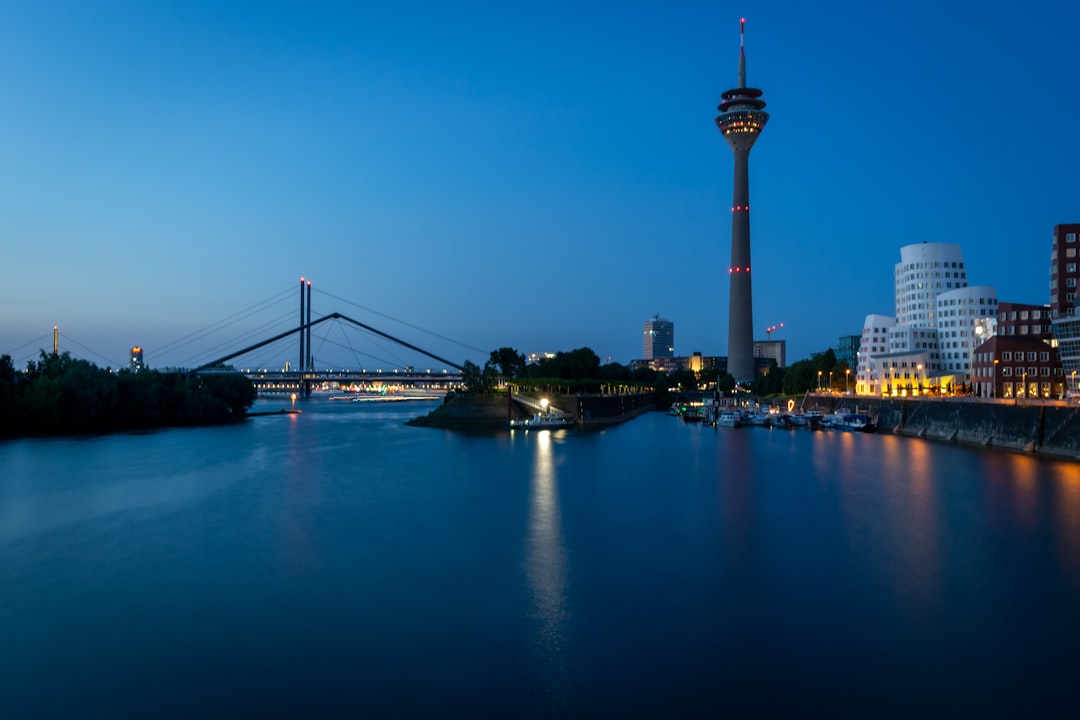 Wanderlog Alternatives for Düsseldorf 2026: Secret World AI - Düsseldorf | Secret World Trip Planner