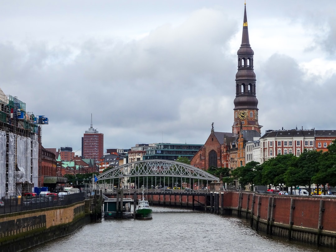 AI Trip Planner Hamburg 2026: The Future of Travel - Hamburg | Secret World Trip Planner