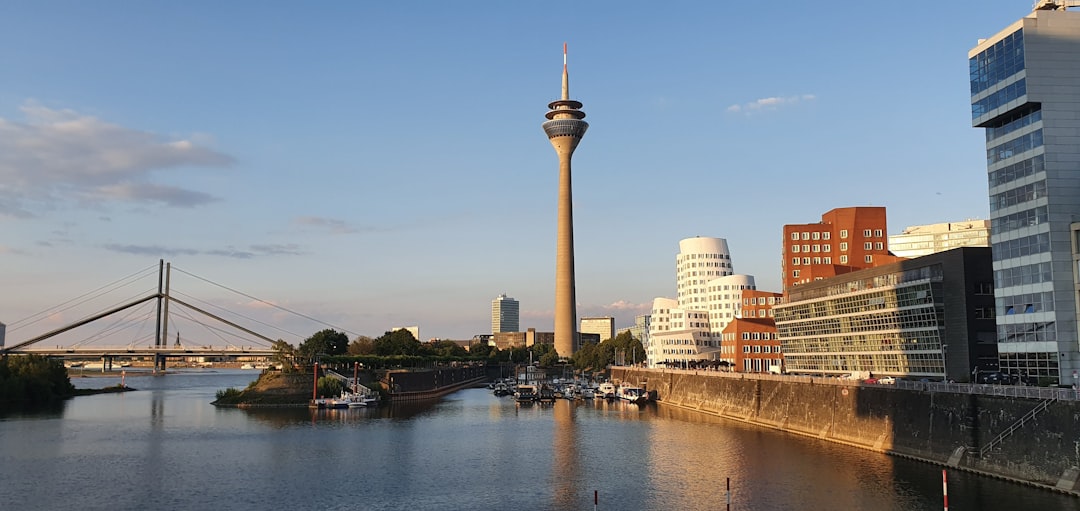 The Best Hiking Log Alternatives for Düsseldorf 2026 - Düsseldorf | Secret World Trip Planner