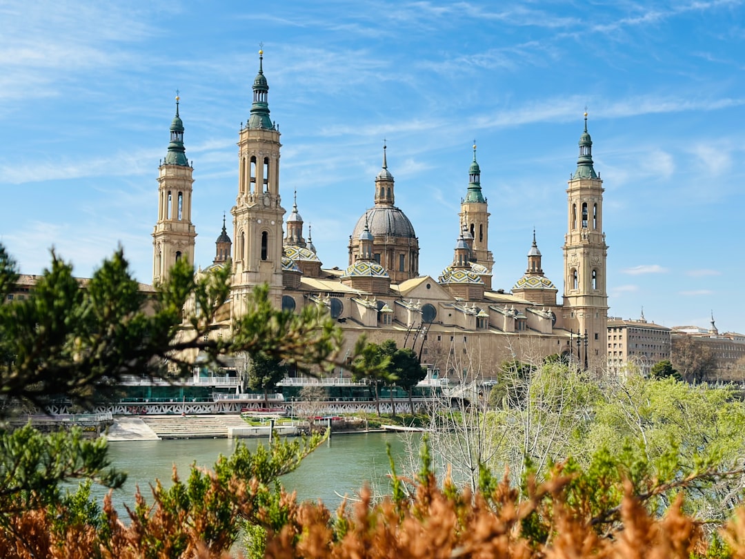 Top AI travel apps Zaragoza 2026: Scopri Secret World - Zaragoza | Secret World Trip Planner