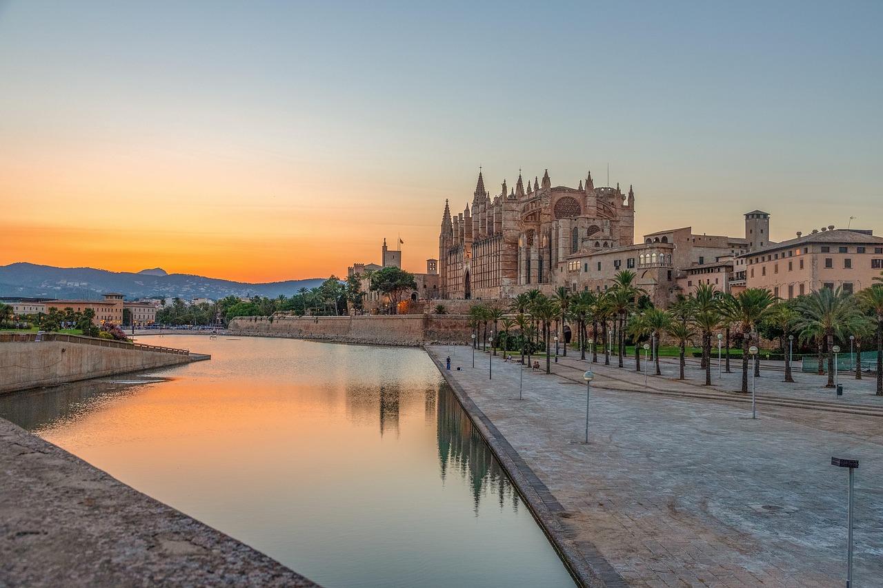 What to See in Palma 2026: Must-Visit Guide to the Capital - Palma | Secret World Trip Planner
