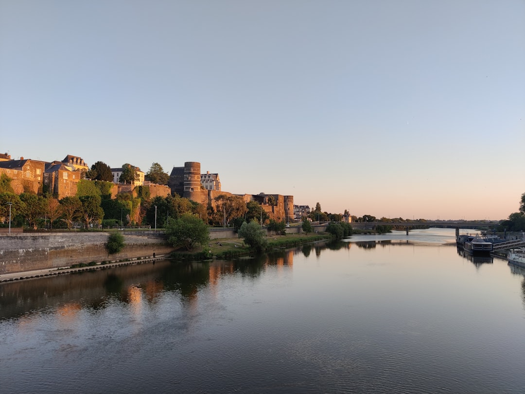 Secret World vs Wanderlog a Angers 2026: La Scelta Migliore - Angers | Secret World Trip Planner