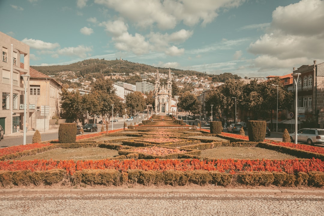 Secret World vs Wanderlog a Guimarães 2026: Scopri il Migliore - Guimarães | Secret World Trip Planner