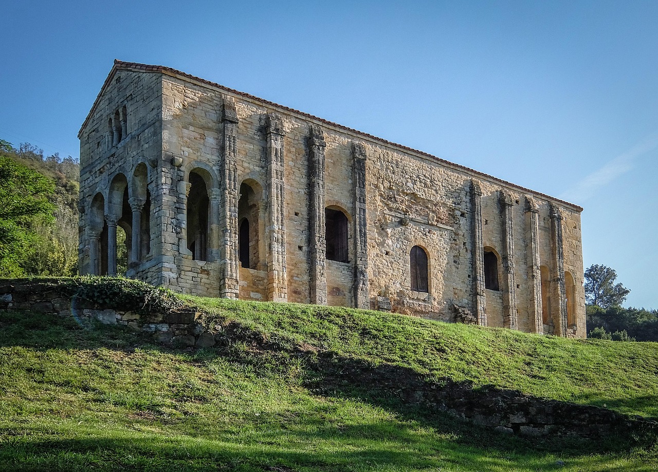 Wanderlog alternative per Oviedo 2026: Scopri Secret World - Oviedo | Secret World Trip Planner