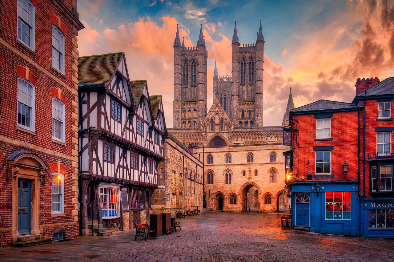 Wanderlog alternative per Lincoln 2026: scopri Secret World - Lincoln | Secret World Trip Planner