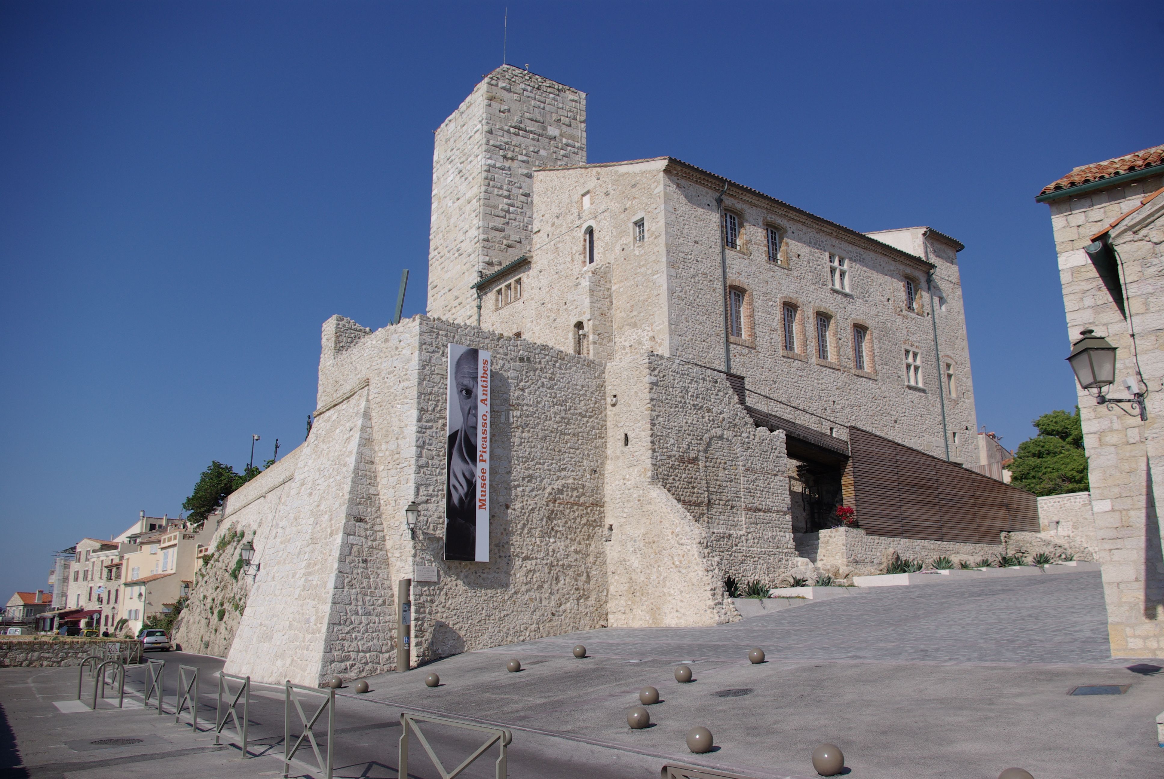 Come visitare Antibes con Secret World: Guida Pratica 2026 — Antibes