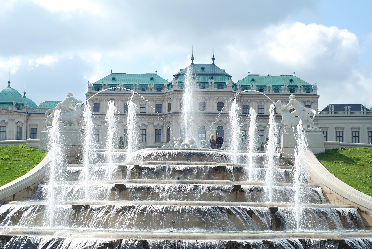 Best Travel Apps for Versailles 2026: Top 5 to Use - Versailles | Secret World Trip Planner