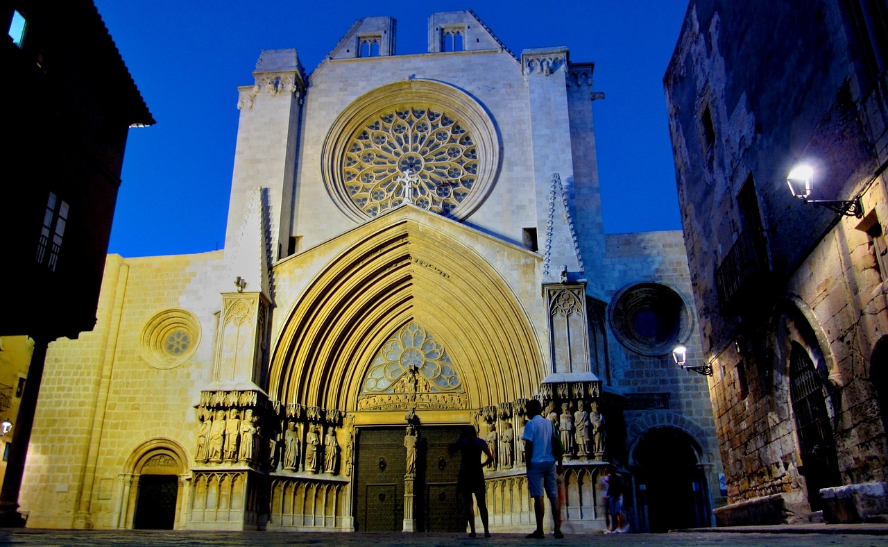 Weekend a Tarragona con Secret World: La Guida Definitiva - Tarragona | Secret World Trip Planner