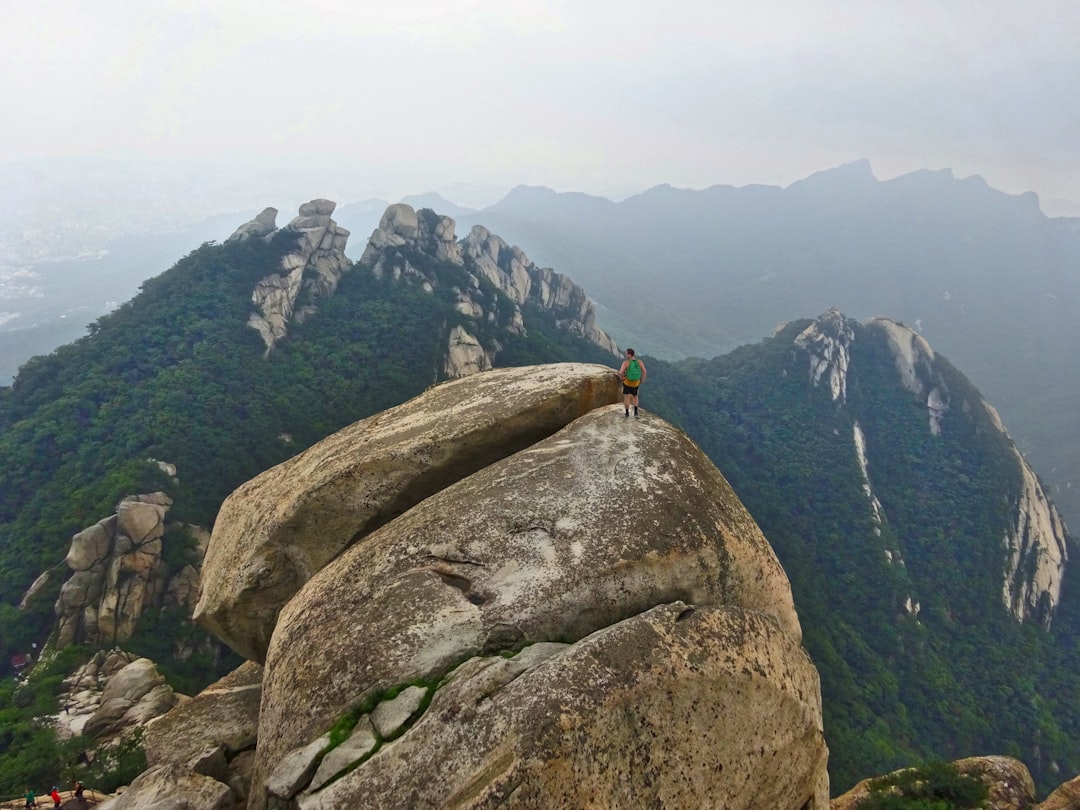 Perfekter Reiseplan für Seoul: Plane mit Secret World - Seoul | Secret World Trip Planner