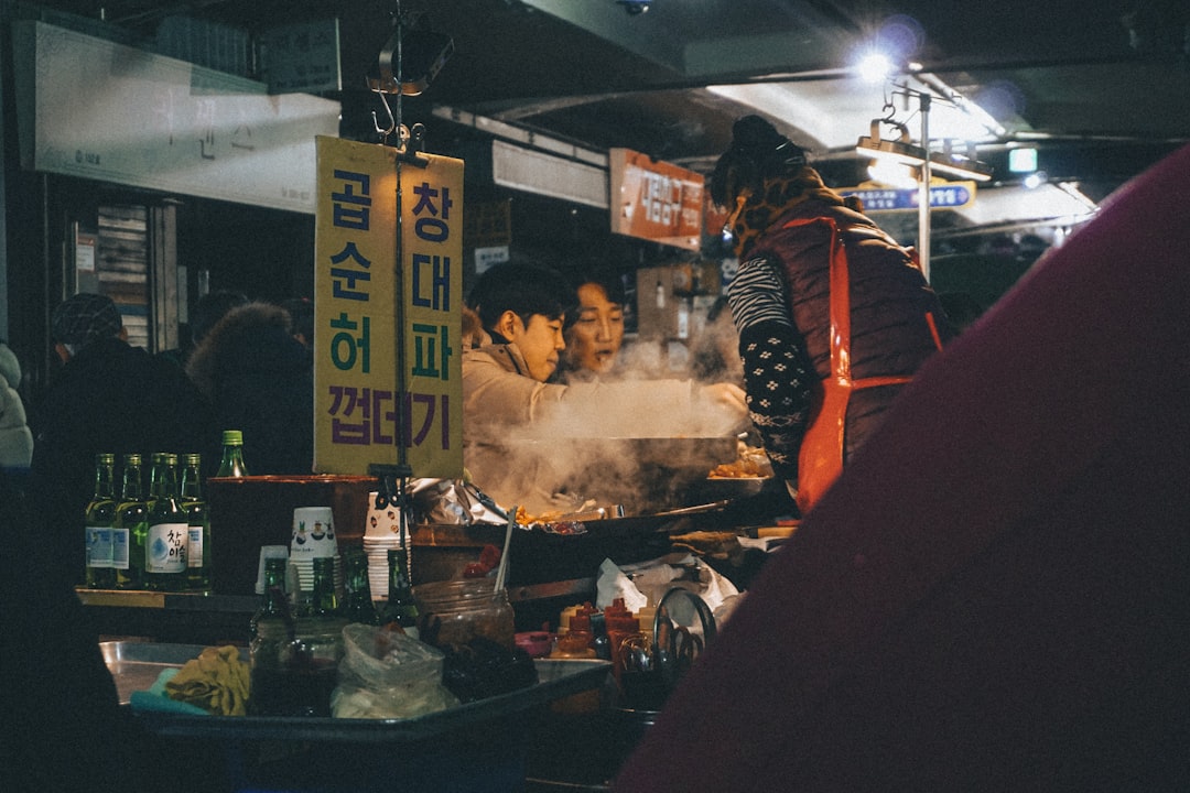 Perfekter Reiseplan für Seoul: Plane mit Secret World - Seoul | Secret World Trip Planner