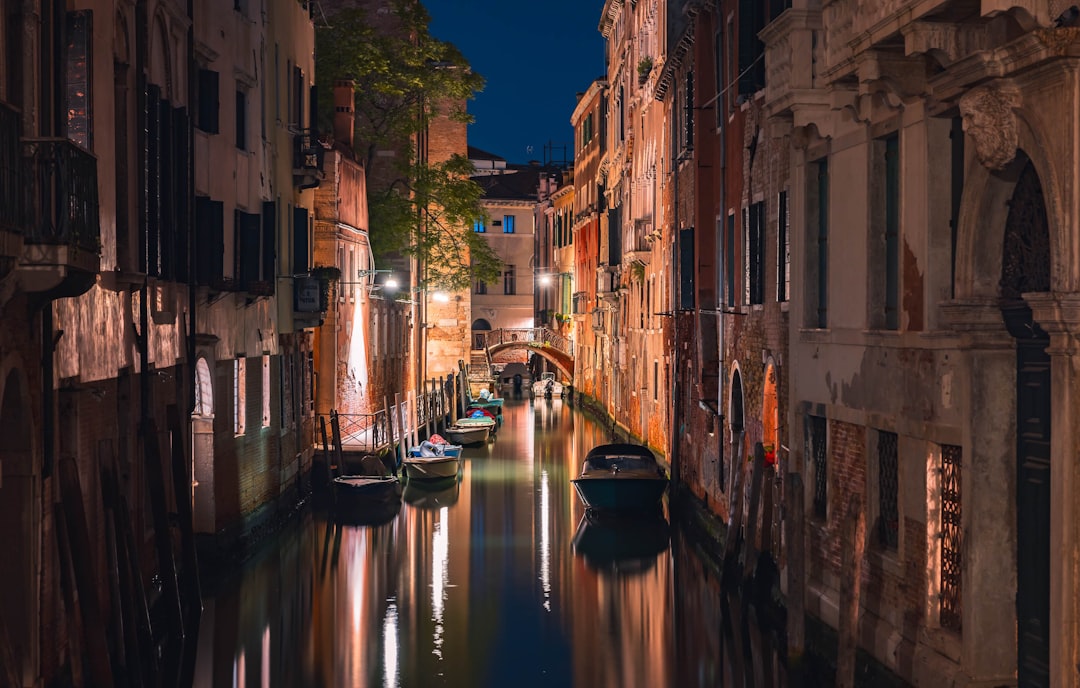 AI Trip Planner 2026: Rivoluziona i Tuoi Viaggi a Venezia - Venezia | Secret World Trip Planner