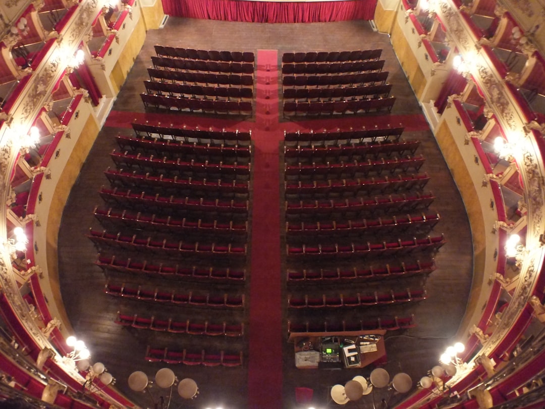 Teatro dell'Opera di Vienna: Un Capolavoro Culturale - Opernring 2 | Secret World Trip Planner
