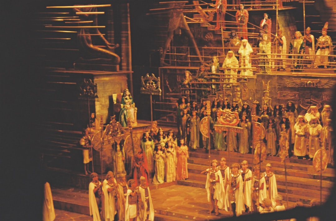 Teatro dell'Opera di Vienna: Un Capolavoro Culturale - Opernring 2 | Secret World Trip Planner