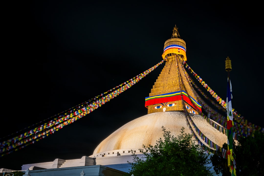 Entdecke das Buddha Stupa: Spirituelle Reise in Kathmandu - Katmandu 44600 | Secret World Trip Planner