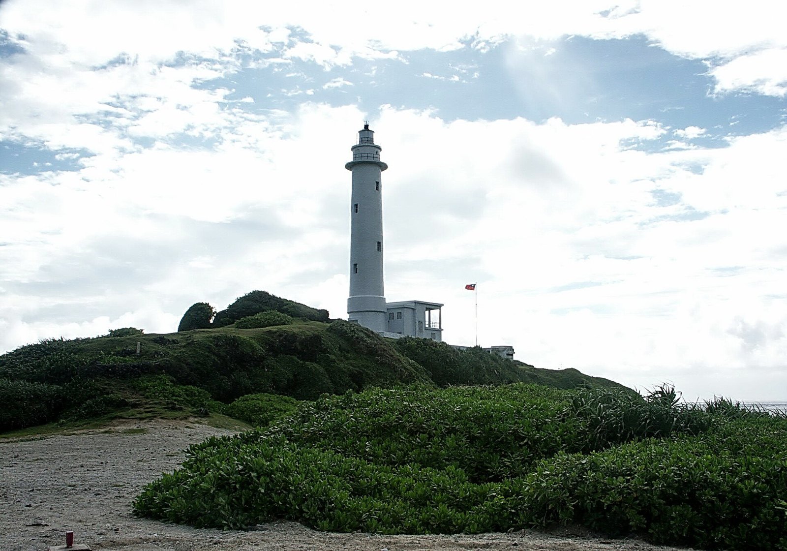 Discover the Green Island Lighthouse: History and Natural Beauty