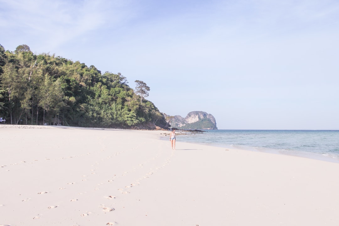 Entdecken Sie Cha-am Beach: Ein Paradies an der thailändischen Küste | Secret World Trip Planner