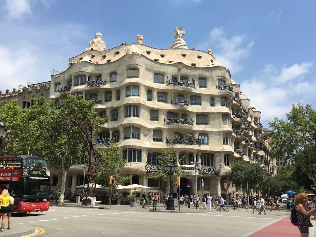 Casa Batlló: Ein Juwel der Modernen Architektur - Eixample | Secret World Trip Planner