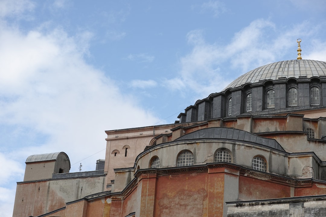 AI Reiseplaner 2026: Entdecke Istanbul mit Secret World - Istanbul | Secret World Trip Planner