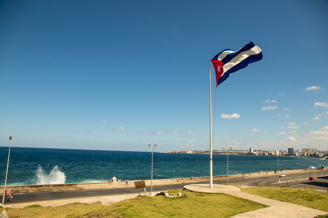 Entdecken Sie Puerto de Boniato: Ein authentisches Stück Kuba - Santiago de Cuba | Secret World Trip Planner