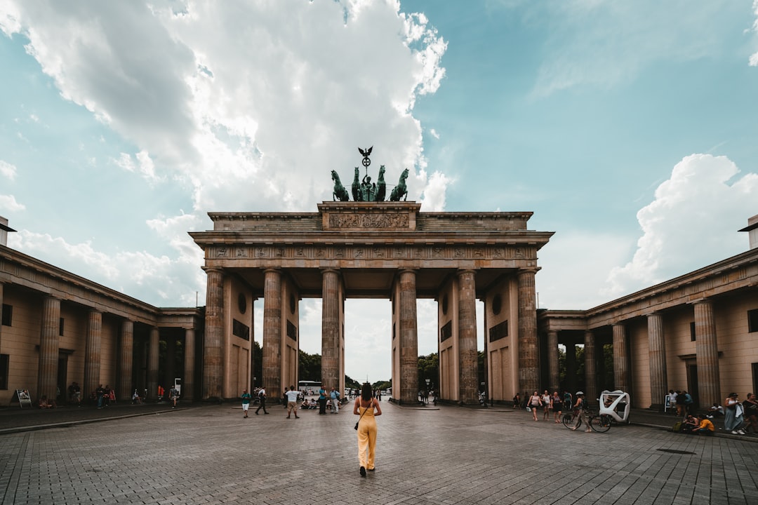 Откройте для себя Бранденбургские ворота: символ Берлина - Berlin | Secret World Trip Planner