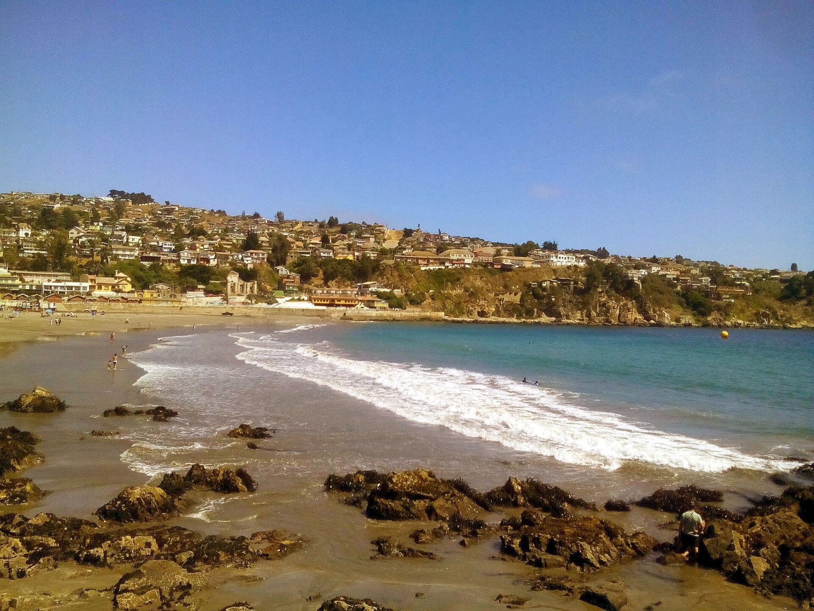 Entdecken Sie Playa Chica: ein Juwel der chilenischen Küste — San Antonio