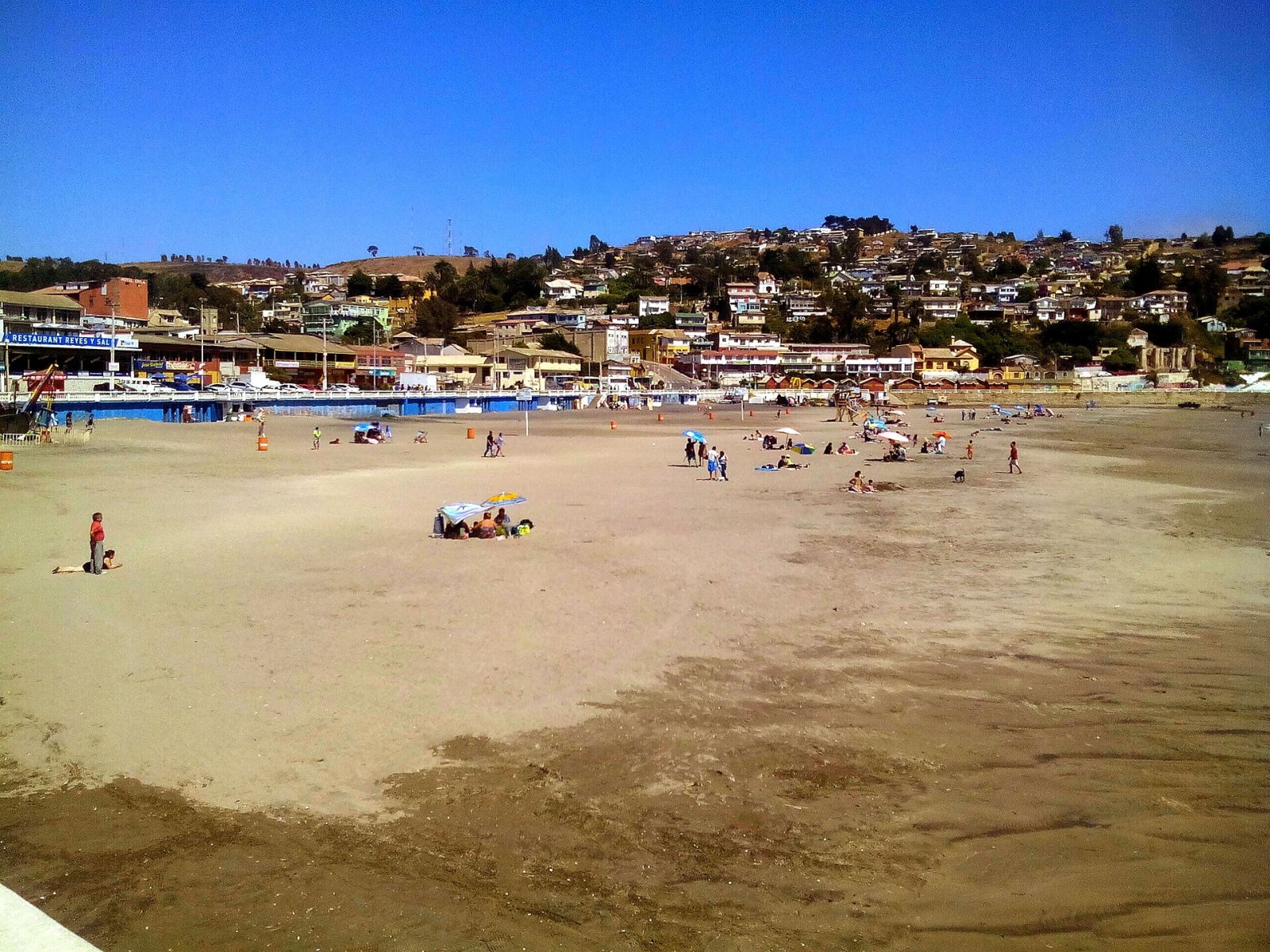 Entdecken Sie Playa Chica: ein Juwel der chilenischen Küste - San Antonio | Secret World Trip Planner