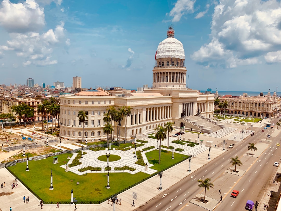 Vistas: Un viaggio tra musica e cultura a Cuba — Havana