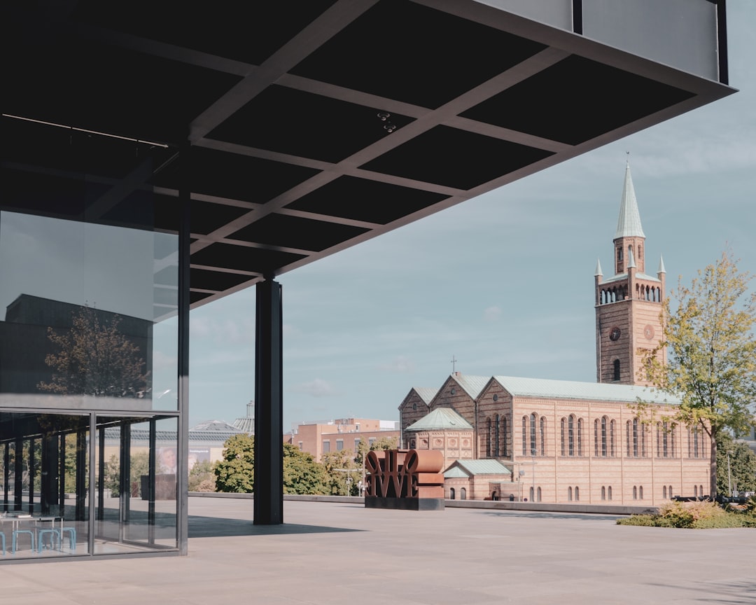 Découvrez la Neue Nationalgalerie de Berlin : un bijou de l'art moderne - Berlin | Secret World Trip Planner