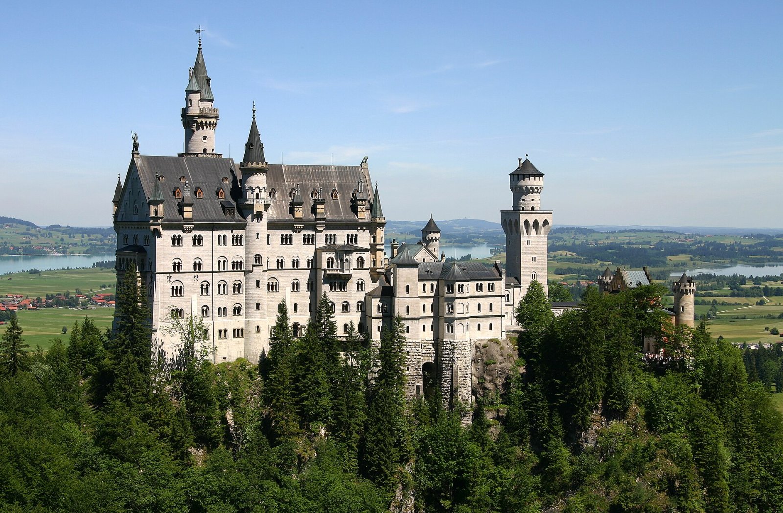 Entdecken Sie das Schloss Neuschwanstein: Ein bayerischer Traum - Schwangau | Secret World Trip Planner