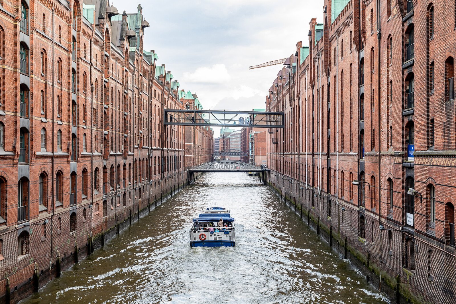 Miniatur Wunderland: Eine Reise in die Miniaturwelt von Hamburg - Hamburg | Secret World Trip Planner