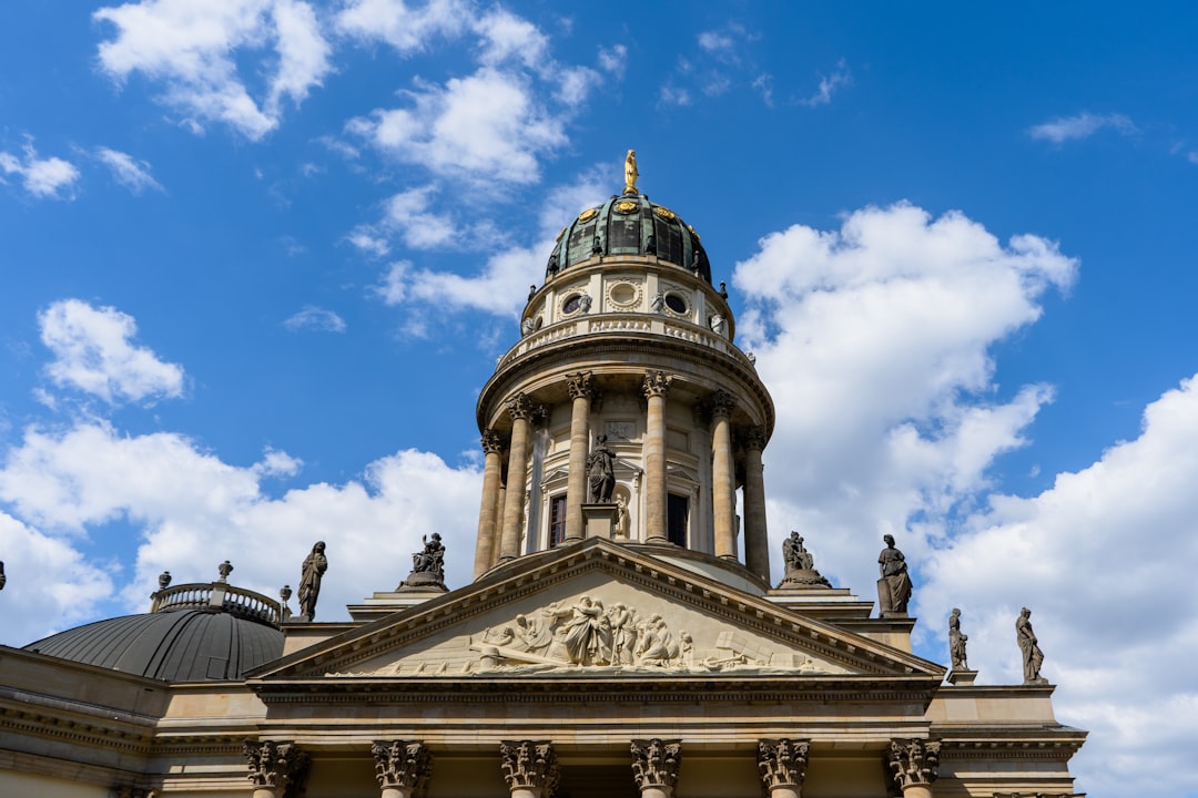 Gendarmenmarkt：柏林的文化心脏 - Berlin | Secret World Trip Planner