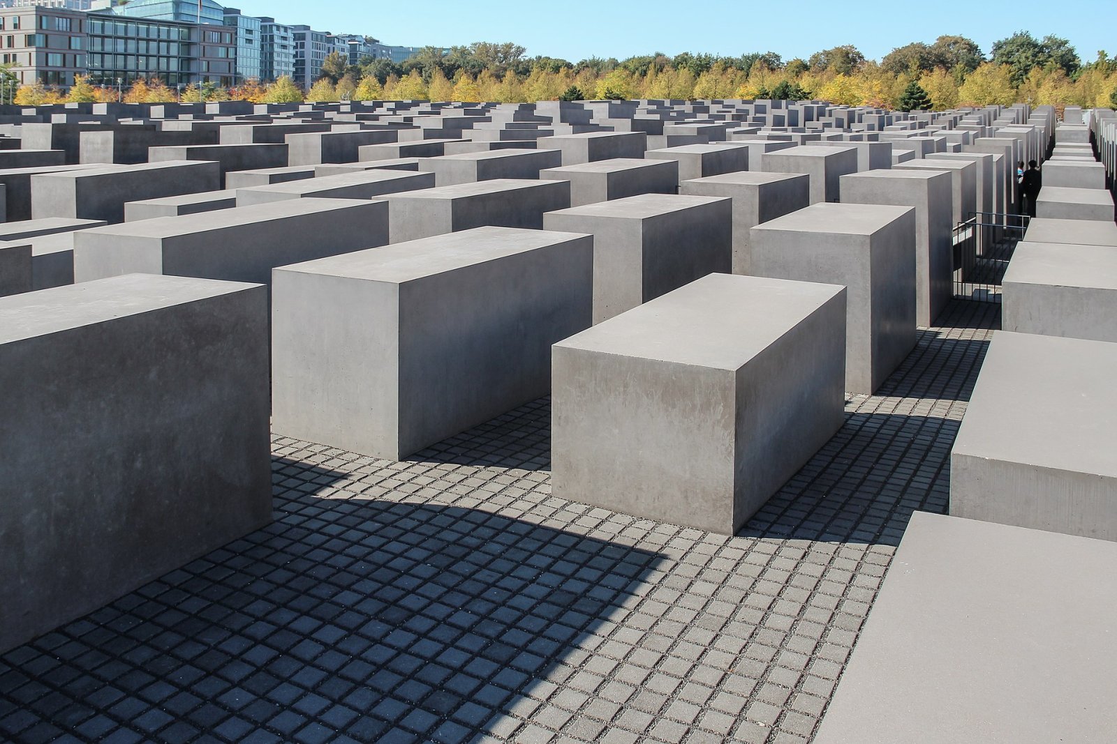 ヨーロッパで殺されたユダヤ人の記念碑：ベルリンの反省の場 - Berlin | Secret World Trip Planner