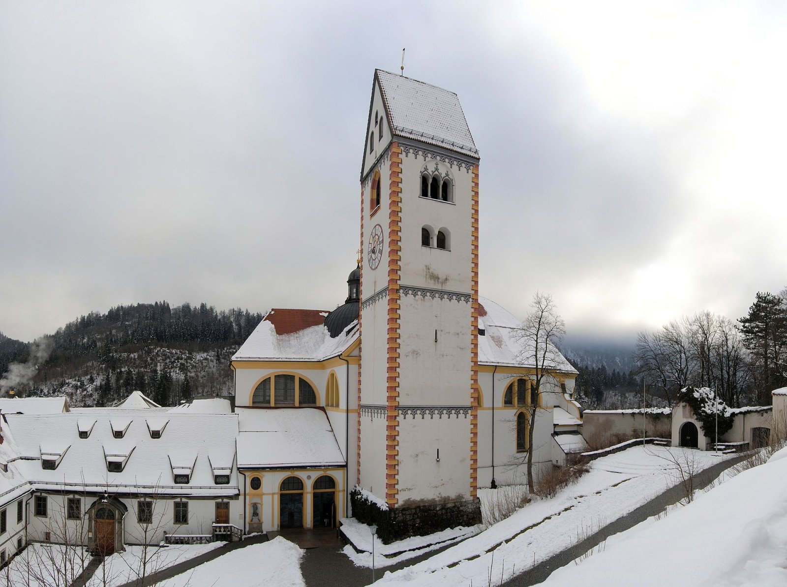 Discover Füssen: History, Beauty, and Attractions - Füssen | Secret World Trip Planner