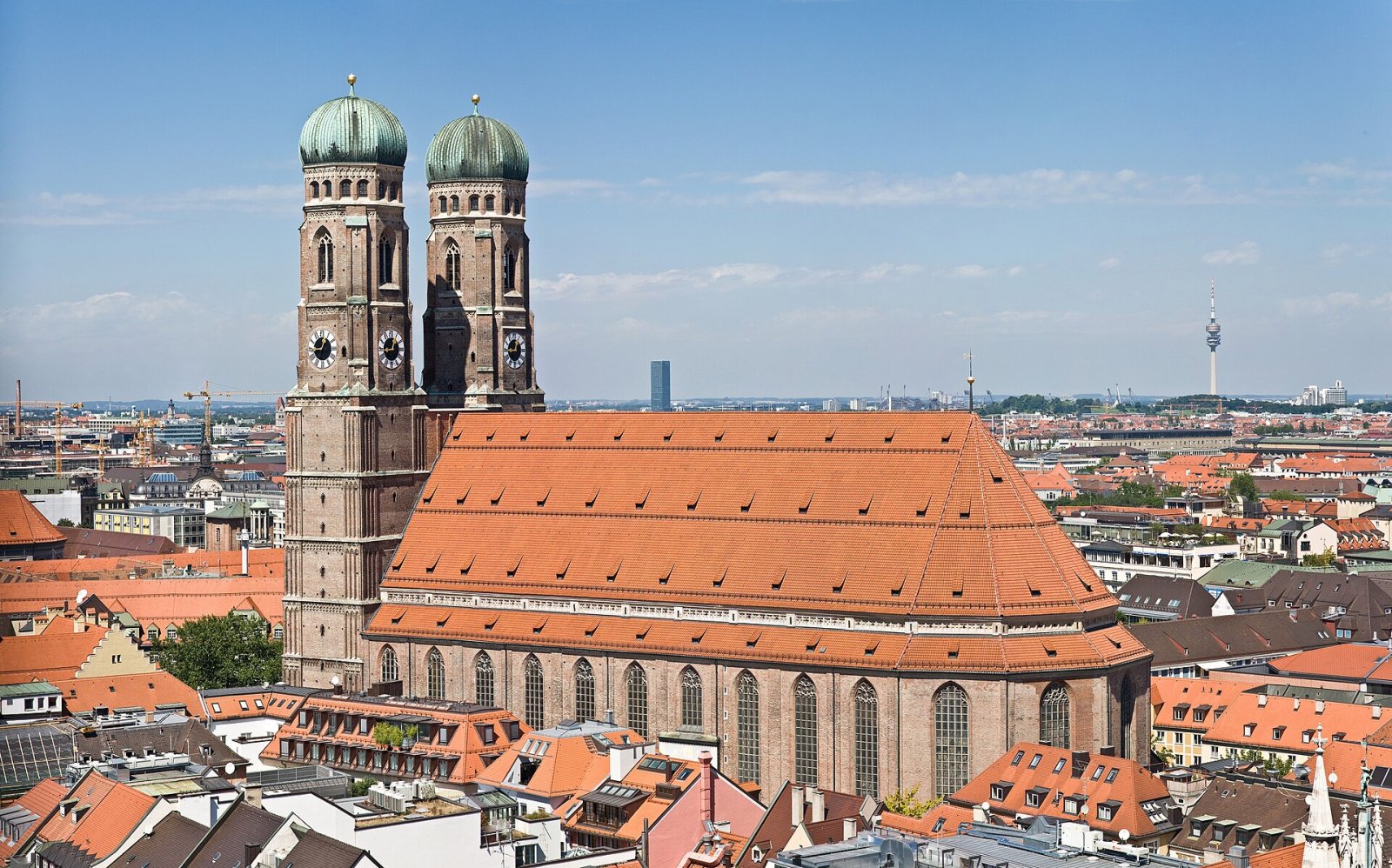 Descubre la Frauenkirche de Múnich: símbolo de cultura e historia - München | Secret World Trip Planner