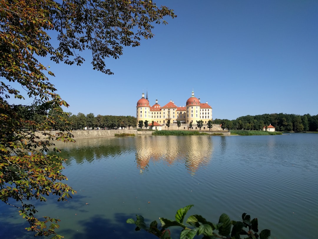 Entdecken Sie das Schloss Moritzburg: Geschichte und Schönheit in Sachsen - Moritzburg | Secret World Trip Planner